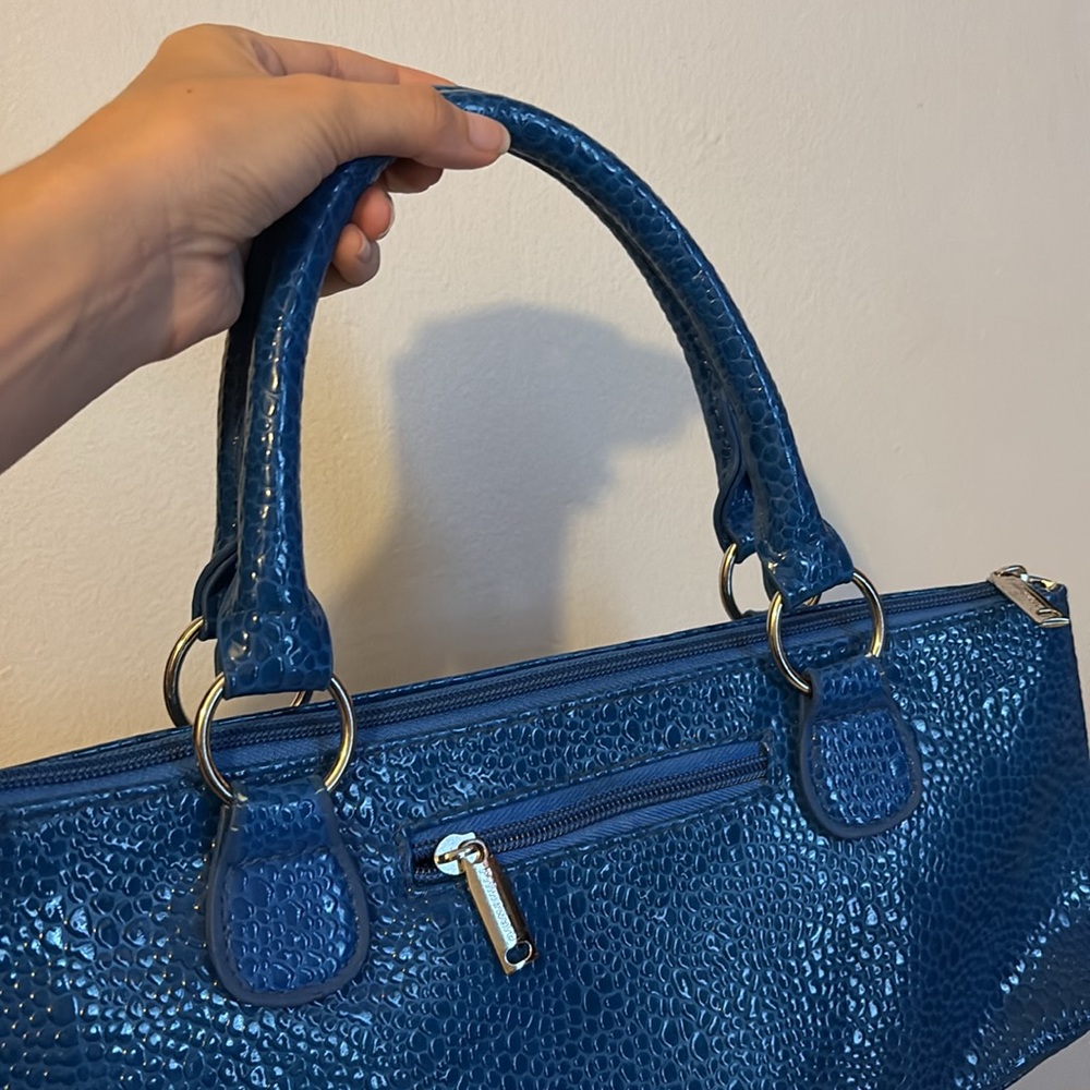 blue rectangular bag - Picture 2 of 5